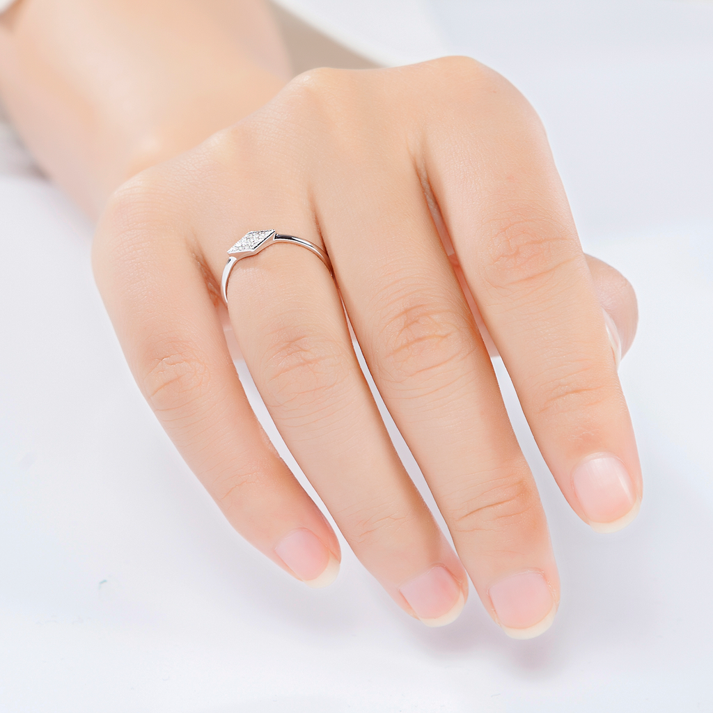 Round Lab Grown Diamond  With White 18k Gold  Wedding Engagement Gift